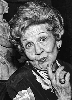 photo Mae Questel