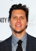 photo Hayes MacArthur